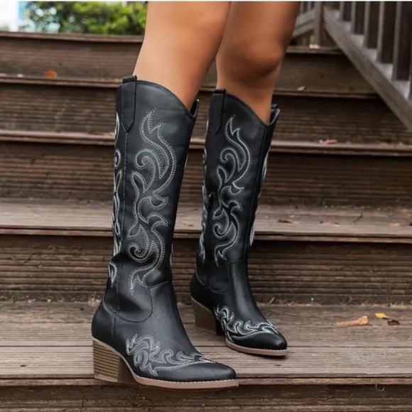 ✨ Chic Black Cowboy Boots Embroidered Cowgirl Boots Knee-High Western Boots - Picture 1 of 4